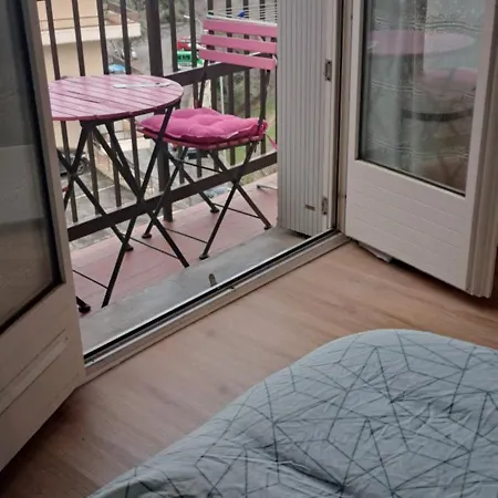 Apartment 50m Des Cures Sophie Renove Wifi Parking Balcon