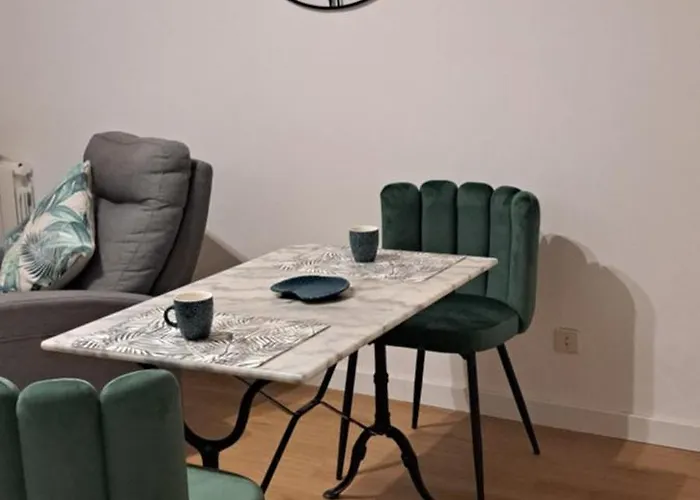 Grand Sophie Coin Nuit Cosy Renove Avec Gout Wi-fi Balcon Parking 50m Des Cures Libre 4 Juillet Au 21 Aout Διαμέρισμα